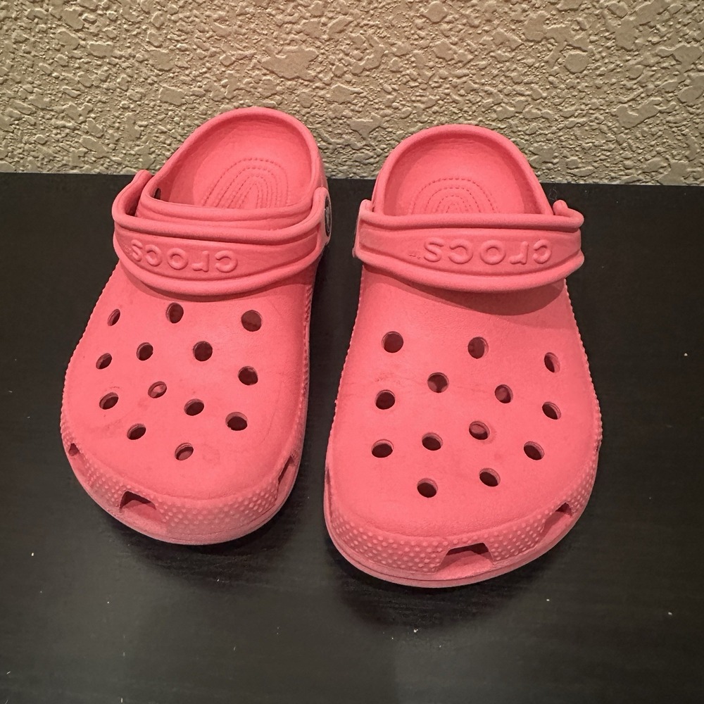 Crocs Kids Pink Classic Shoes Sandals- Size J1 Waterproof Slip On